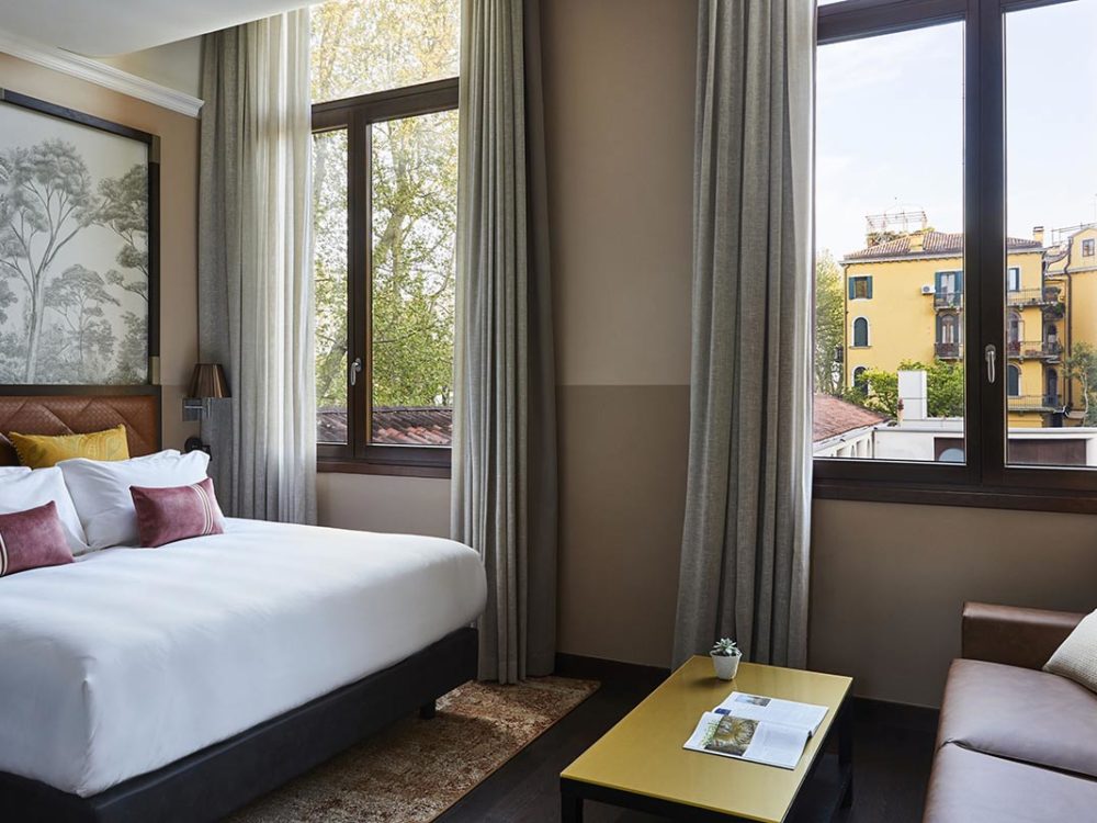 Hotel Indigo Venice Junior Suite Garden View Room