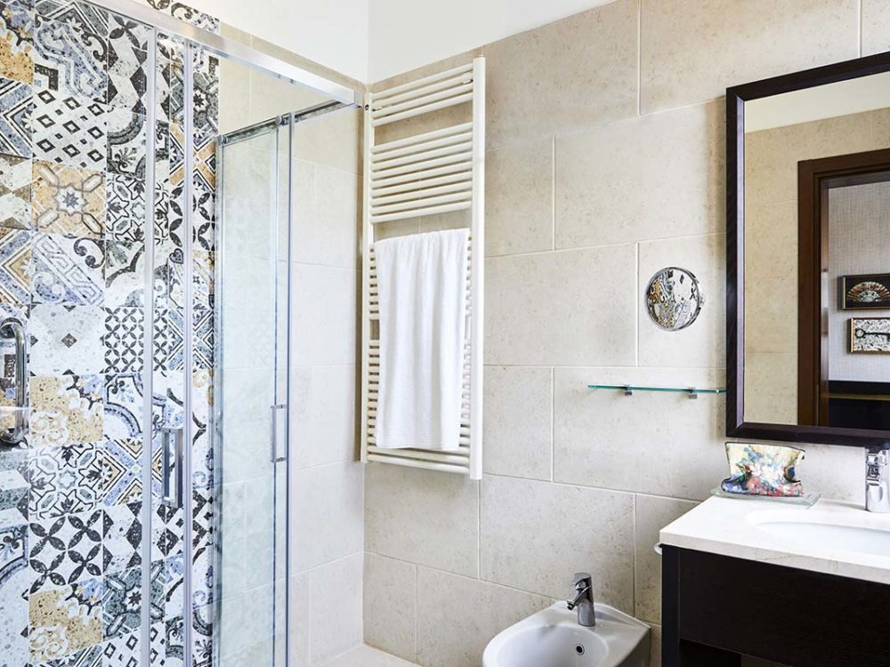 Hotel Indigo Venice Standard Room Bathroom