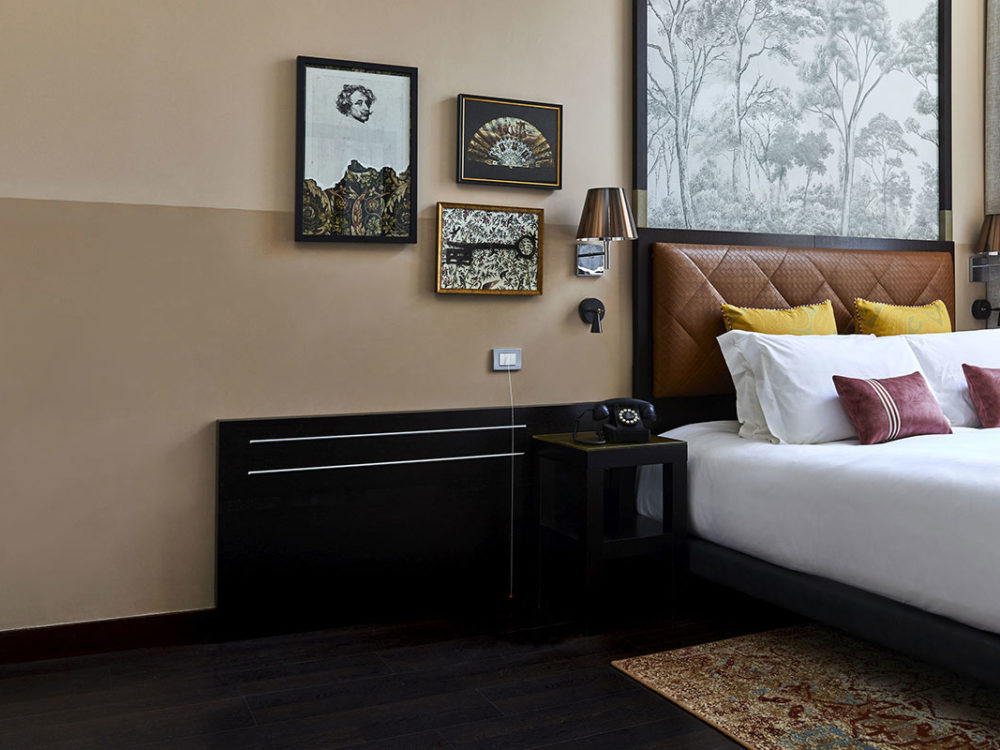 Hotel Indigo Venice Superior King Room Accessible Room