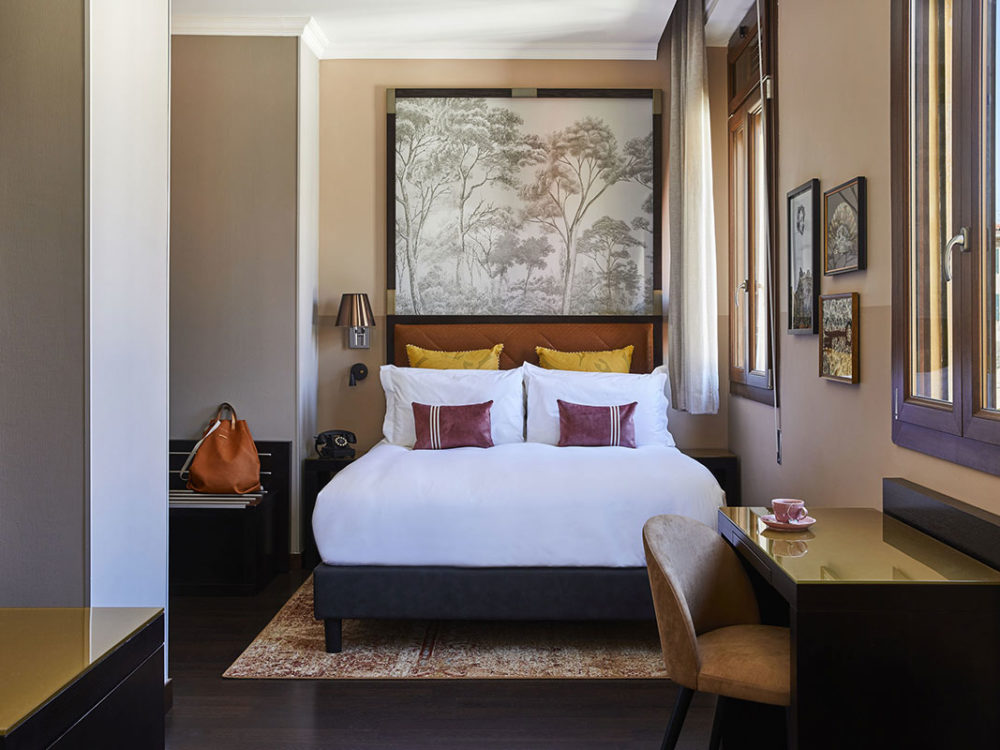 Hotel Indigo Venice Superior Premium Bedroom
